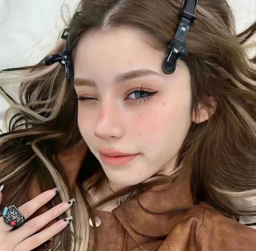红粉女海盗